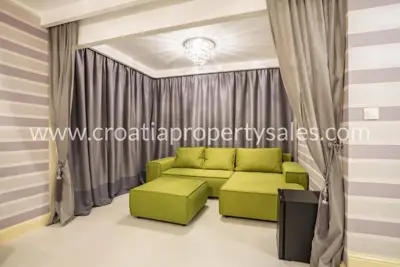 Wohnung 84 m², Split - 3 Zimmer, 2 Balkone - 10