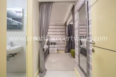 Wohnung 84 m², Split - 3 Zimmer, 2 Balkone - 8