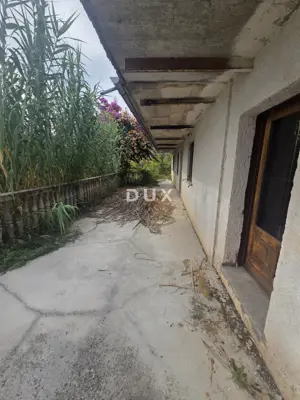 Altes Haus 250 m², Medveja - Grundstück 6.100 m² und Meerblick - 10