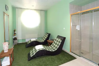 Hotel 5 500 m², Crikvenica, erste Reihe zum Meer und 100 m zum Strand - 21