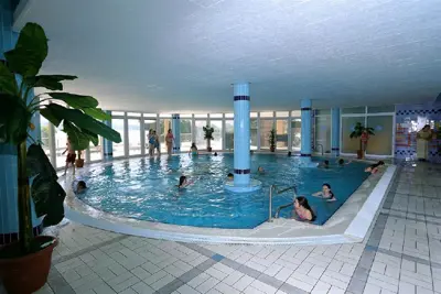 Hotel 5 500 m², Crikvenica, erste Reihe zum Meer und 100 m zum Strand - 10