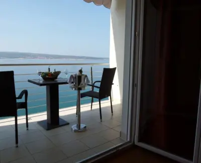 Hotel 5 500 m², Crikvenica, erste Reihe zum Meer und 100 m zum Strand - 12