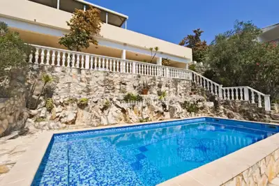 Vila 325 m², Rogoznica - bazen i pogled na more - 2