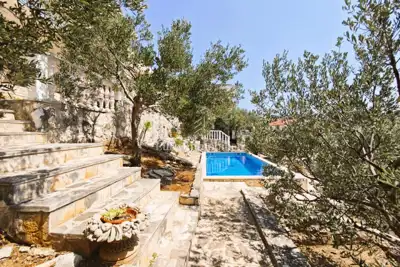 Vila 325 m², Rogoznica - bazen i pogled na more - 21