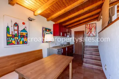 Vila 379 m², Rogoznica - pogled na Marinu Frapu - 10