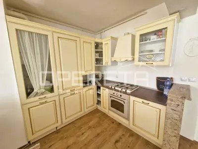 Wohnung 92 m², Sesvete centar - 3 Zimmer, ruhige Lage - 10