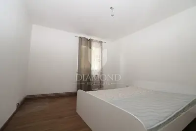 Medulin, Haus mit drei Wohnungen und Pool - 12