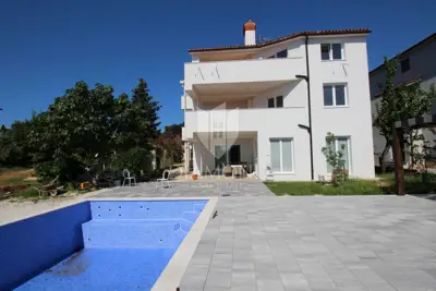 Medulin, Haus mit drei Wohnungen und Pool - 2