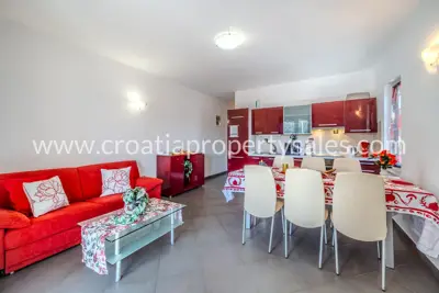 Apartment, Brač, 48 m², 2-room, 270 000 € - 2