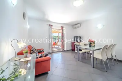 Apartment, Brač, 48 m², 2-room, 270 000 € - 3