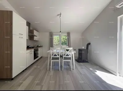 Haus 220 m², Labin - 3 Apartments und Grundstück 700 m² - 7