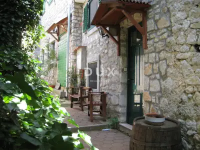 House 118 m², Betina on the island of Murter - 4 rooms, terrace - 3