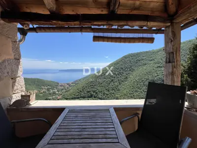 Kuća 130 m², Mošćenička Draga - pogled na more i privatnost