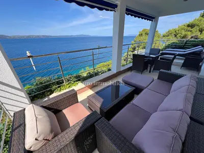 Kuća 229 m², Živogošće - prvi red do mora - 11