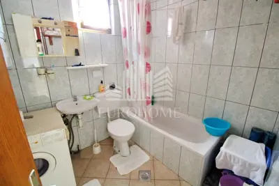 Wohnung 74 m², Kozari put - 3S, Balkon und Parkplatz - 7
