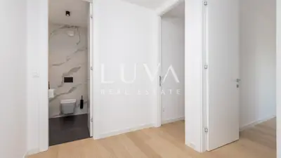Stan 246 m², Opatija - Plahuti, 4 spavaće sobe i 5 balkona - 20