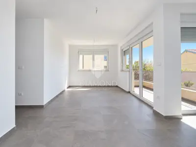 Apartment 75 m², Rovinj - quiet suburb and balcony