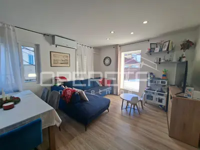 Apartment, Split Dobri, renovated and in the strict center - 1