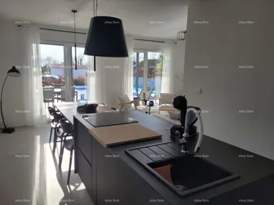 Kuća 130 m², Svetvinčenat - mirno okruženje zelenila - 10