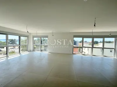 ZADAR, SUKOŠAN - Prostrani penthouse u izgradnji 50 m od mora - 4