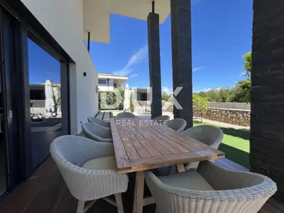 Villa 370 m², Linardići, Island of Krk - sea view and pool - 4