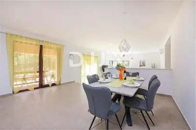 Villa 205 m², Labin - Pool und fußläufig zum Zentrum - 12