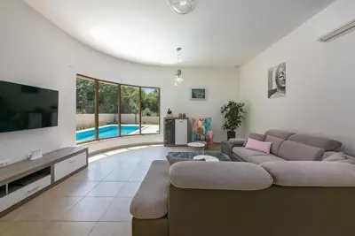Villa 205 m², Labin - Pool und fußläufig zum Zentrum - 9