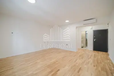 Stan 38 m², Trnje - potpuno adaptiran - 16