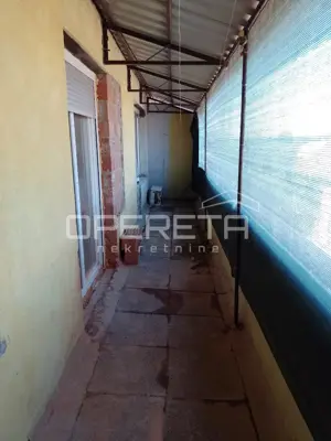 Iznajmljuje se jednosoban stan (52,20 m²) – mogućnost uređenja prema vlastitim ž - 7