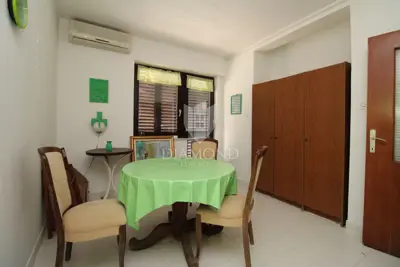 Kuća 320 m², Klenovica - pogled na more i terasa - 13