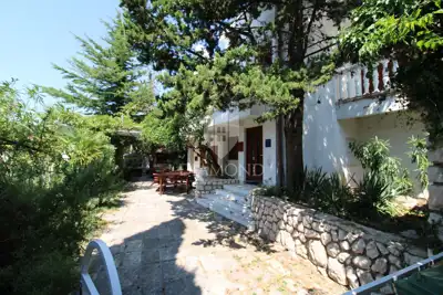 Kuća 320 m², Klenovica - pogled na more i terasa