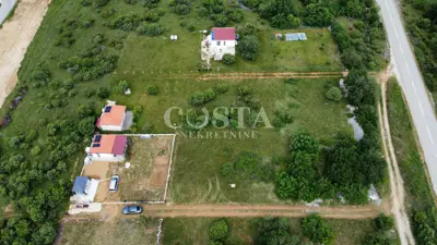 Zemljište 482 m², Vrsi Poljica - legalizirani montažni objekt