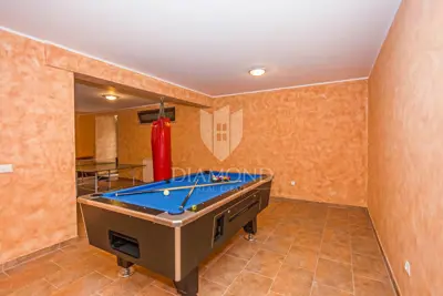 Rovinj, okolica, predivna prostrana kuća na osami - 13