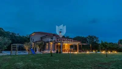 Rovinj, okolica, predivna prostrana kuća na osami - 17