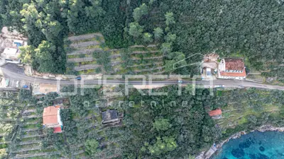 Građevinsko zemljište od 934 m², drugi red od mora, otok Korčula - 9