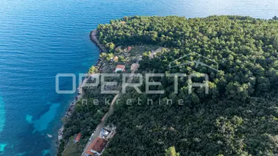 Građevinsko zemljište od 934 m², drugi red od mora, otok Korčula - 6