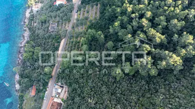 Građevinsko zemljište od 934 m², drugi red od mora, otok Korčula - 8