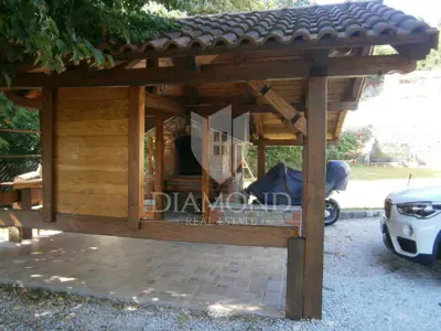 Opatija, okolica, kuća sa tri stana - 6