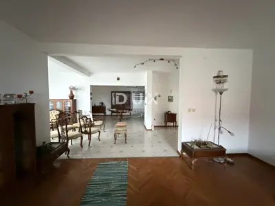 ZADAR, PLOVANIJA - Flexible commercial space 200 m² - 2