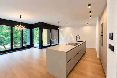Zagreb, Ribnjak, novi 4S stan 156 m² za najam