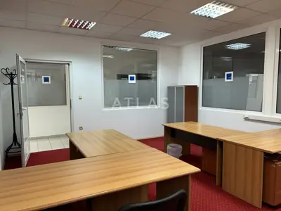 Commercial space in Rijeka, Škurinje - 13 rooms and 3 parking spaces - 2