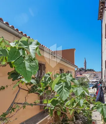 House 200 m², Rovinj - Stari grad, 20 m from the sea