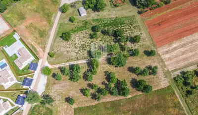 Building plot 8,289 m², Poreč - investment for holiday homes