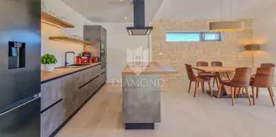 Villa 201 m², Motovun - open view and pool - 5