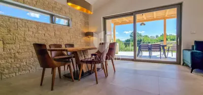 Vila 201 m², Motovun - otvoren pogled i bazen