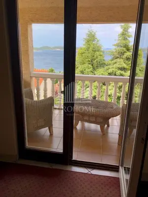 Kuća pet apartmana, garaža, 2 vpm, drage, pakoštane - 2