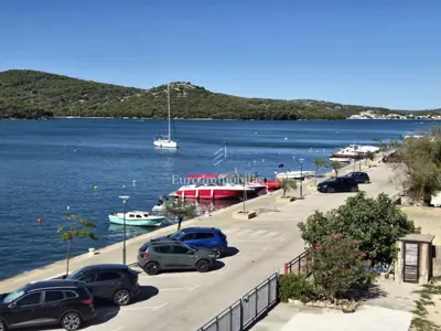 Stan 46 m², Tisno - prvi red do mora i pogled na more - 14