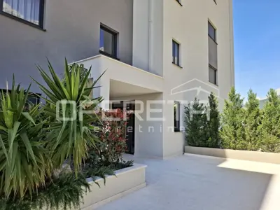 Stanovi u izgradnji - Makarska - spoj moderne arhitekture i vrhunskih materijala - 10