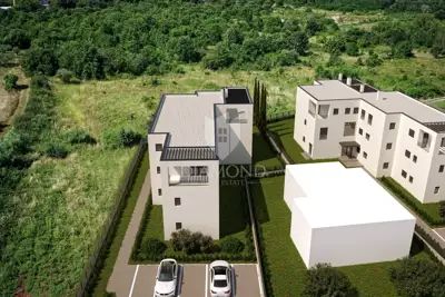 Stan u Poreču, vrt i natkrivena terasa - 18