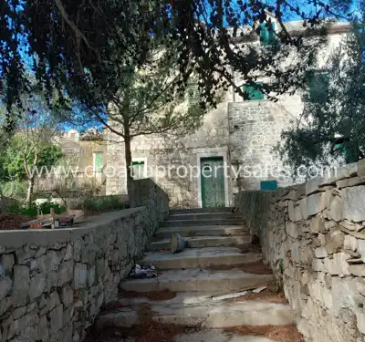 Kamena kuća 107 m², Otok Brač - prvi red do mora - 6